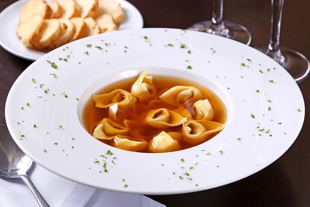 Prato Capelletti in brodo